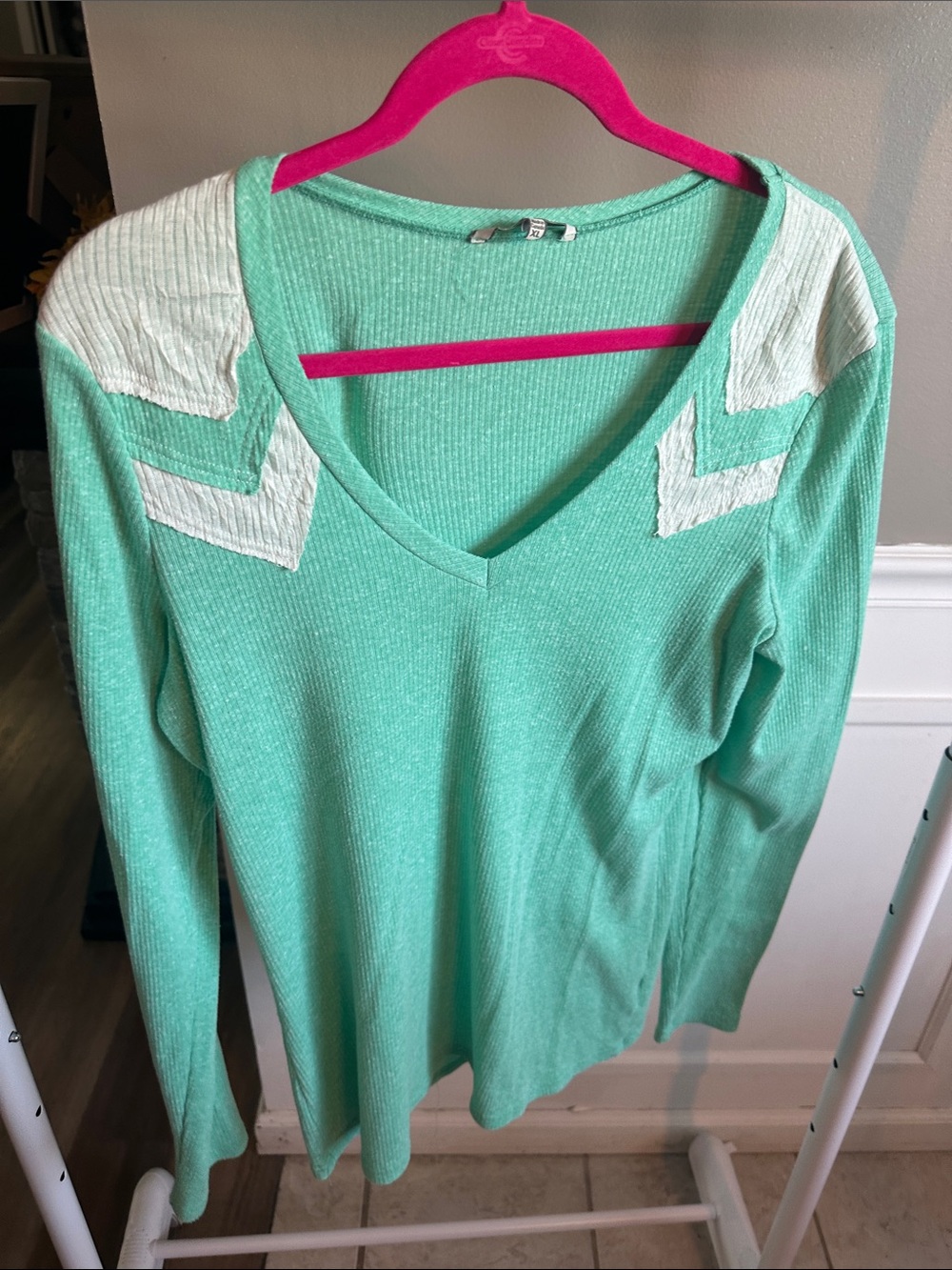 BKE Mint Green V-Neck Long Sleeve Top with White Chevron Accents